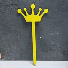 Деревянный топпер на палочке "Корона" (желтый)