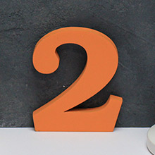 Деревянная цифра для декора стола "2"(оранжевый)(12,5 см)
